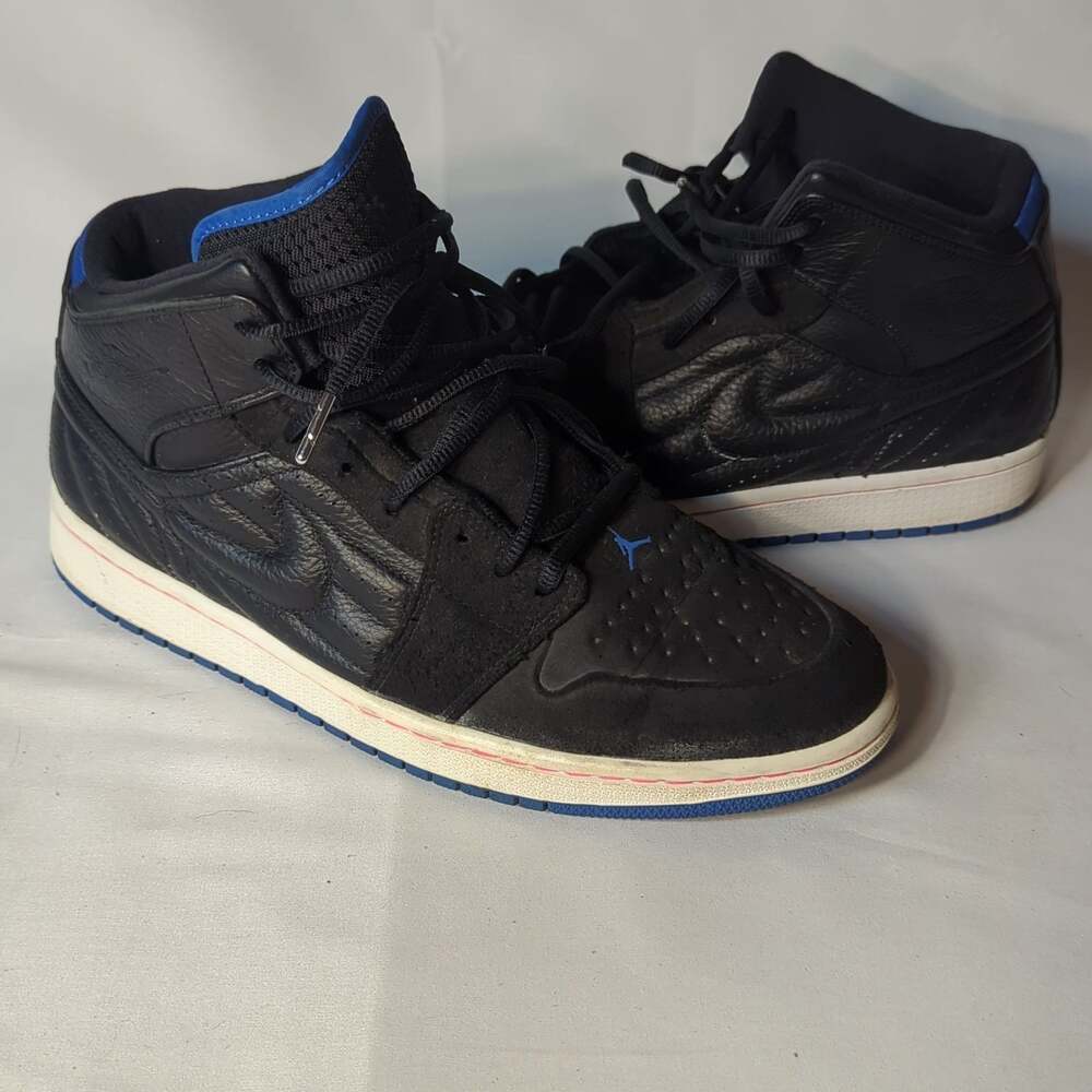 Men's Size 11 - Jordan 1 Retro 99 Sport Blue Preowned - great Condition
